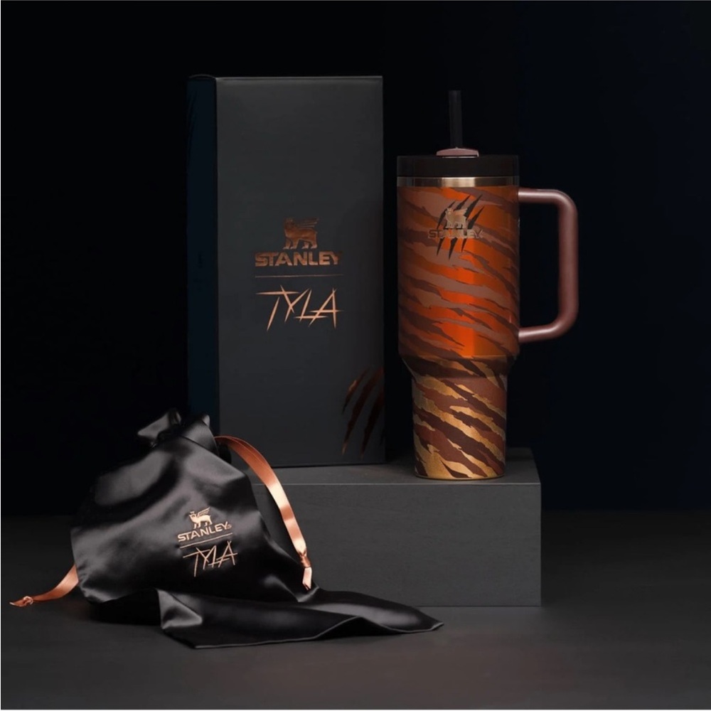**BNIB TYLA Stanley 40oz limited edition**